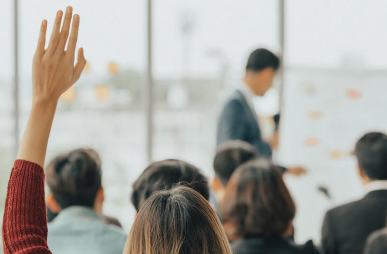 Des premiers pas timides mais un public convaincu