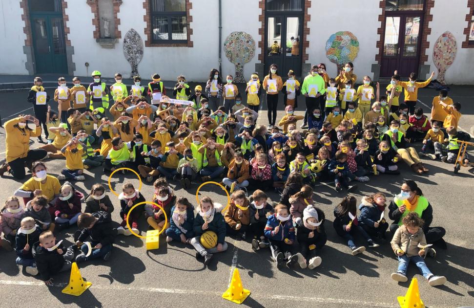 L'AMFE rassemble les enfants et les familles