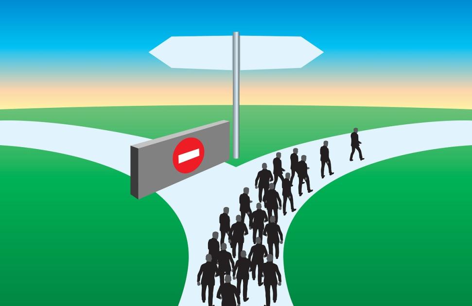 Accès aux soins : à Mayotte, des groupes de militantes bloquent l’accès à des centres de santé