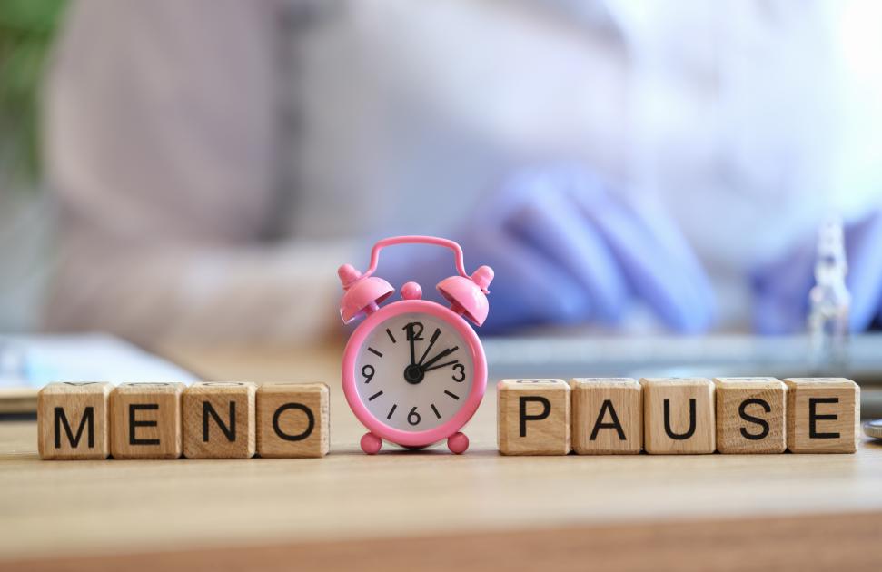 Face au "tabou" et aux difficultés de prise en charge, le ministère lance une mission parlementaire sur la ménopause