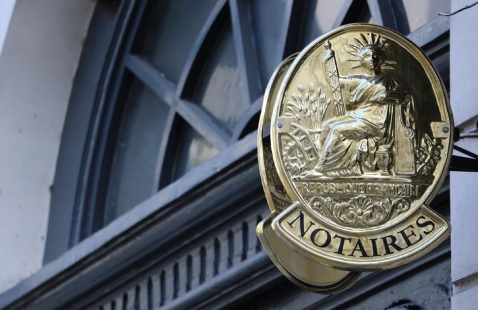 Comment gérer le décès d'un associé de la maison de santé ?