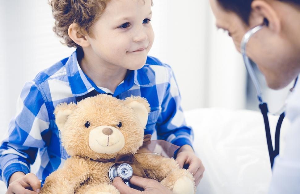 Sans médecin scolaire depuis "des années", La Courneuve s'appuie sur le centre de santé pour assurer le suivi de 9.000 enfants