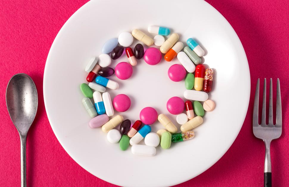 Parce que "le bon traitement, c’est pas forcément un médicament", l’Assurance maladie repart en campagne pour aider à mieux consommer