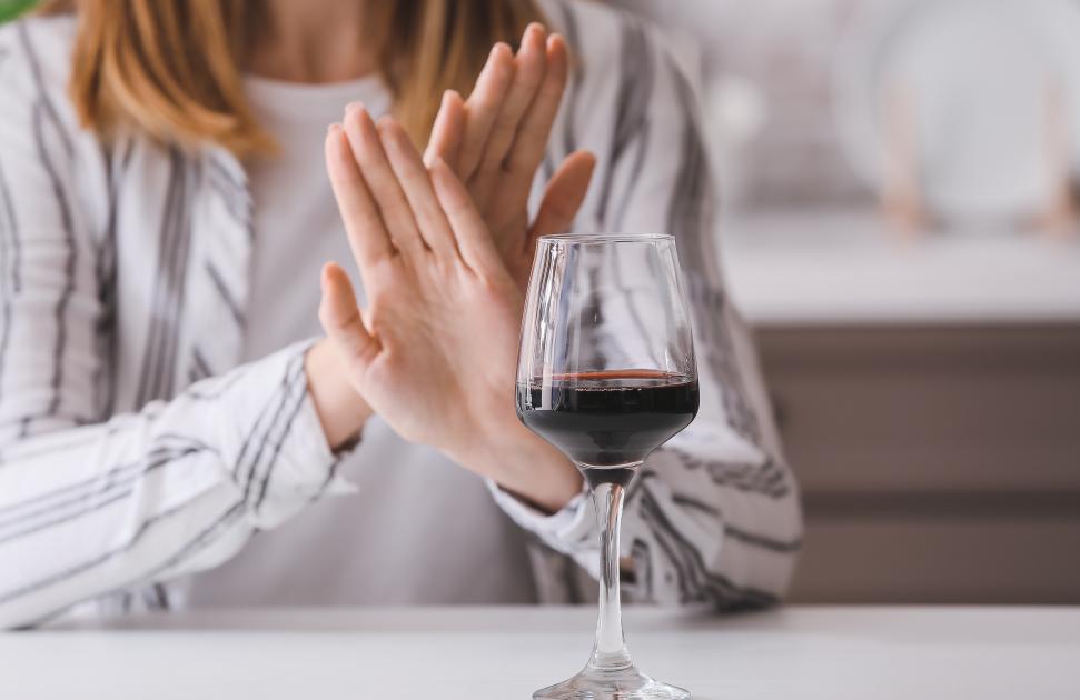 Dry January : un Français sur trois se dit prêt à "ne pas du tout boire d'alcool"