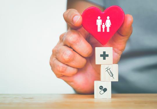 "Salarier des médecins fait partie de nos palettes de solution, mais ce n'est pas un objectif en soi"