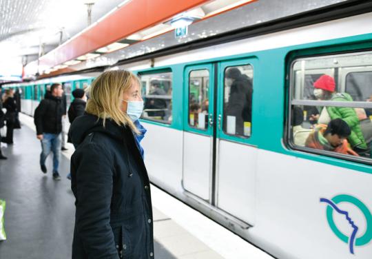 Contamination Sars-CoV-2 : quelle incidence sur les métiers en Île-de-France ?