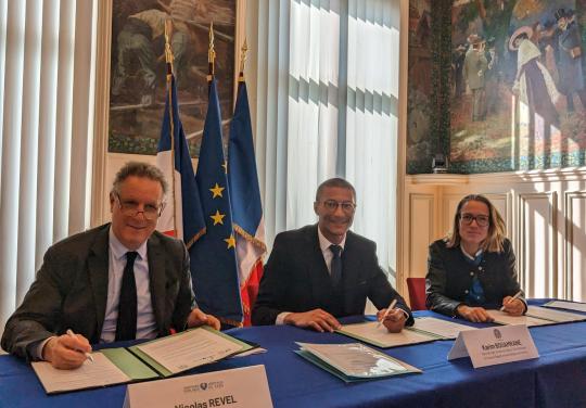 Sortir des murs de l’hôpital et s’ouvrir sur la ville : partenariat signé entre l’AP-HP, l’ARS Île-de-France et la ville de Saint-Ouen-sur-Seine