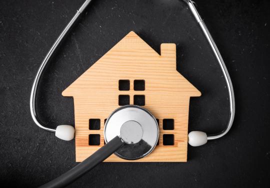 2.800 structures salariées, 8.000 médecins, autant de généralistes que de spécialistes… les centres de santé ont le vent en poupe