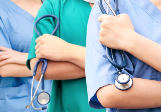 Assises de la pédiatrie : vers une mention "pratique avancée" pour les infirmières puéricultrices ?