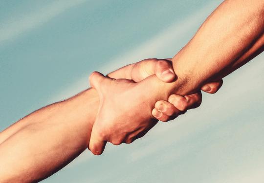 Médiation, prise en charge, interprétariat… : en Occitanie, une équipe pluripro organise des permanences de santé pour les plus précaires