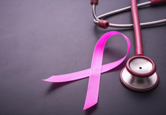 Octobre rose : une maison de santé récolte plus de 600 euros pour lutter contre le cancer du sein