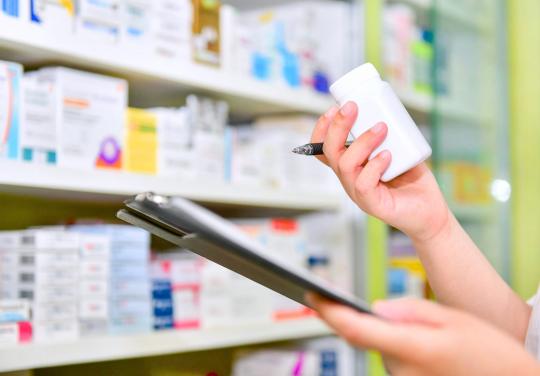 Médicaments génériques : le plafond des remises à 40% voté en commission