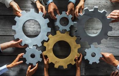 Équipes de soins spécialisés : quelle implication en soins primaires ?